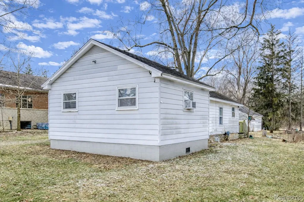 23675 Novi Road Novi City MI 48375
