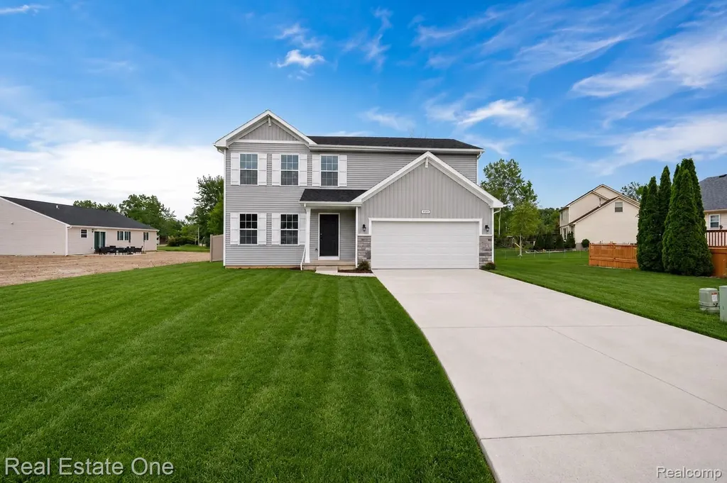 2273 Apple Tree Drive Burton City MI 48519