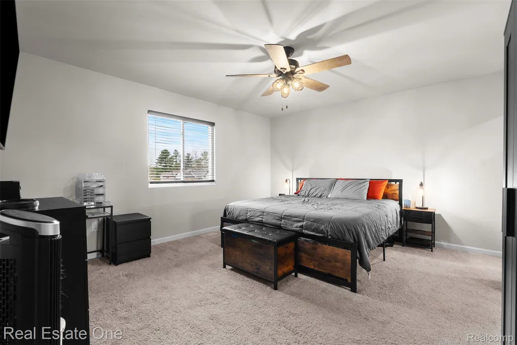 2273 Apple Tree Drive Burton City MI 48519