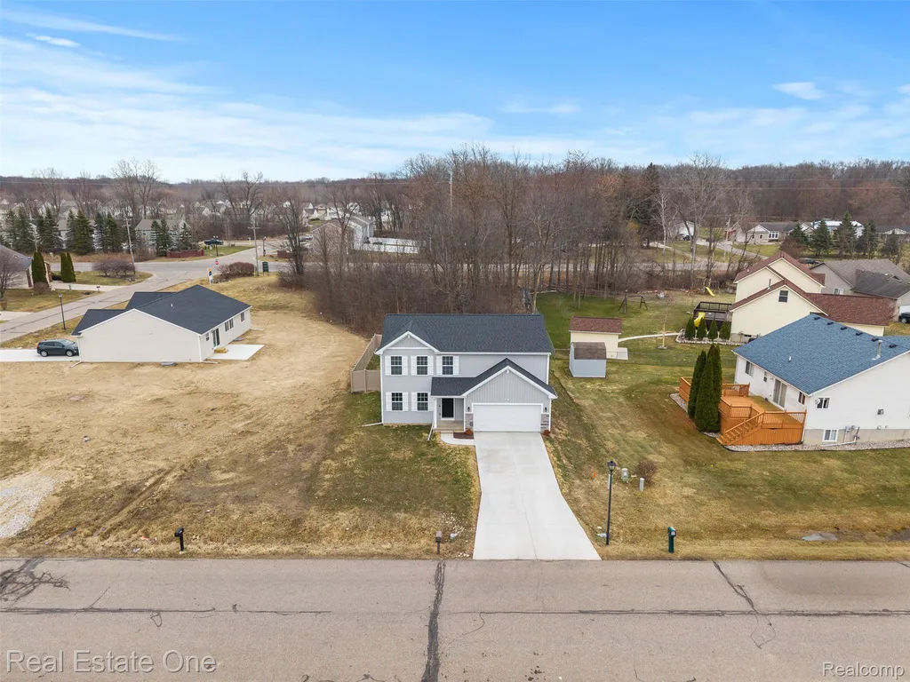 2273 Apple Tree Drive Burton City MI 48519