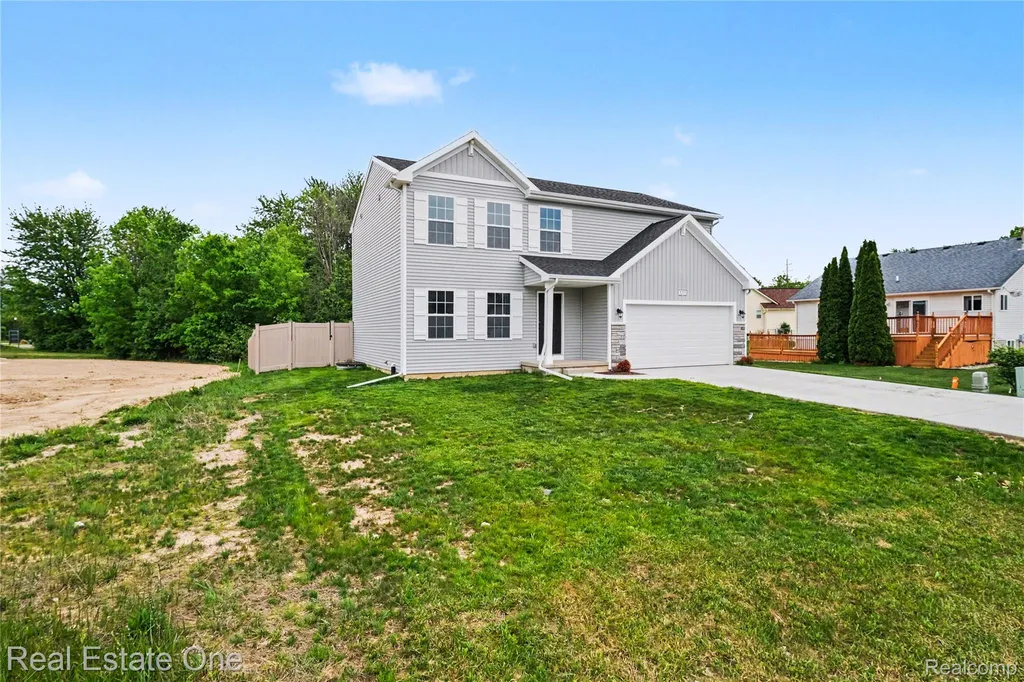 2273 Apple Tree Drive Burton City MI 48519