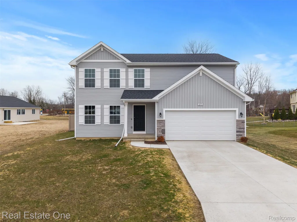 2273 Apple Tree Drive Burton City MI 48519