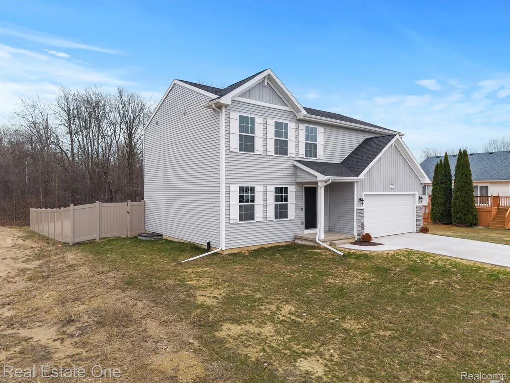 2273 Apple Tree Drive Burton City MI 48519