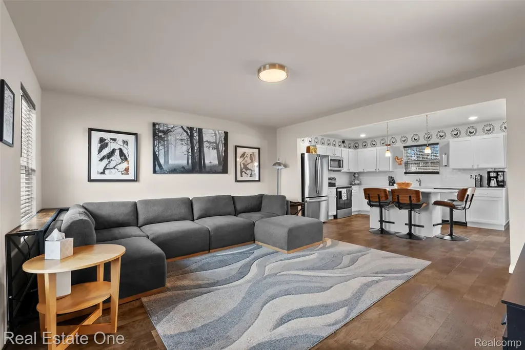 2273 Apple Tree Drive Burton City MI 48519
