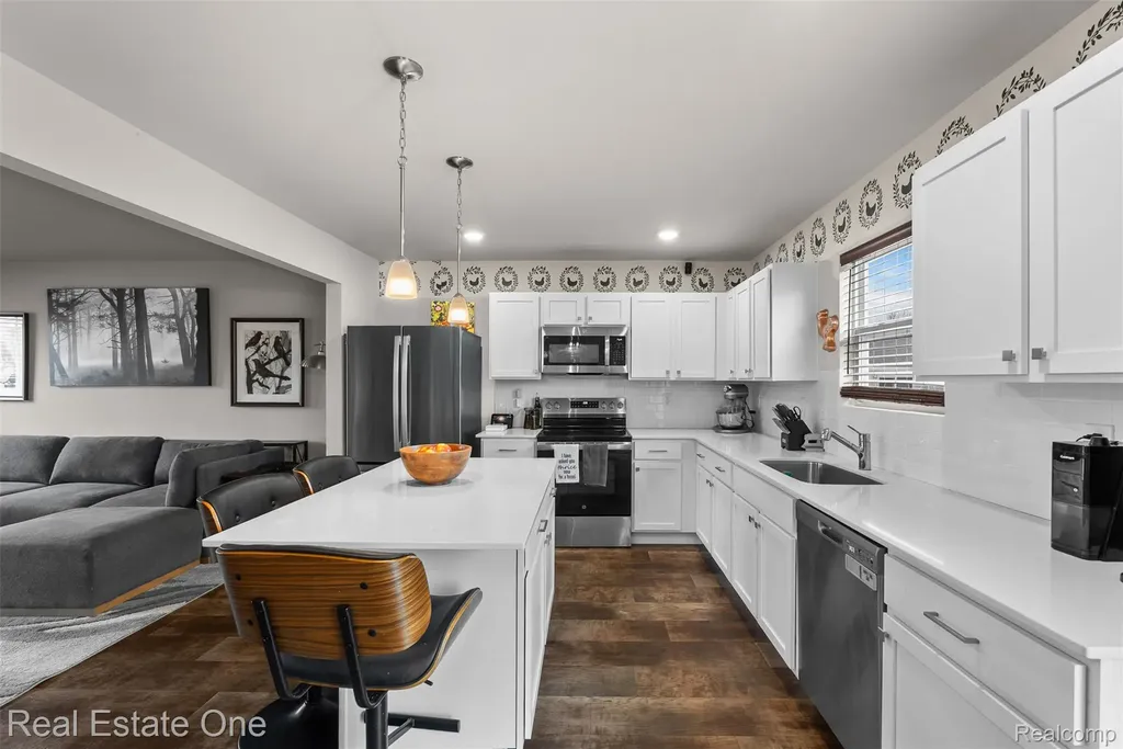 2273 Apple Tree Drive Burton City MI 48519