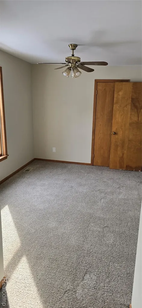 517 Fitzhugh Street Midland City MI 48640