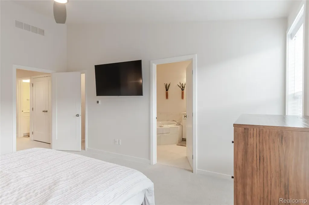 2963 Aughton Road Ann Arbor City MI 48105