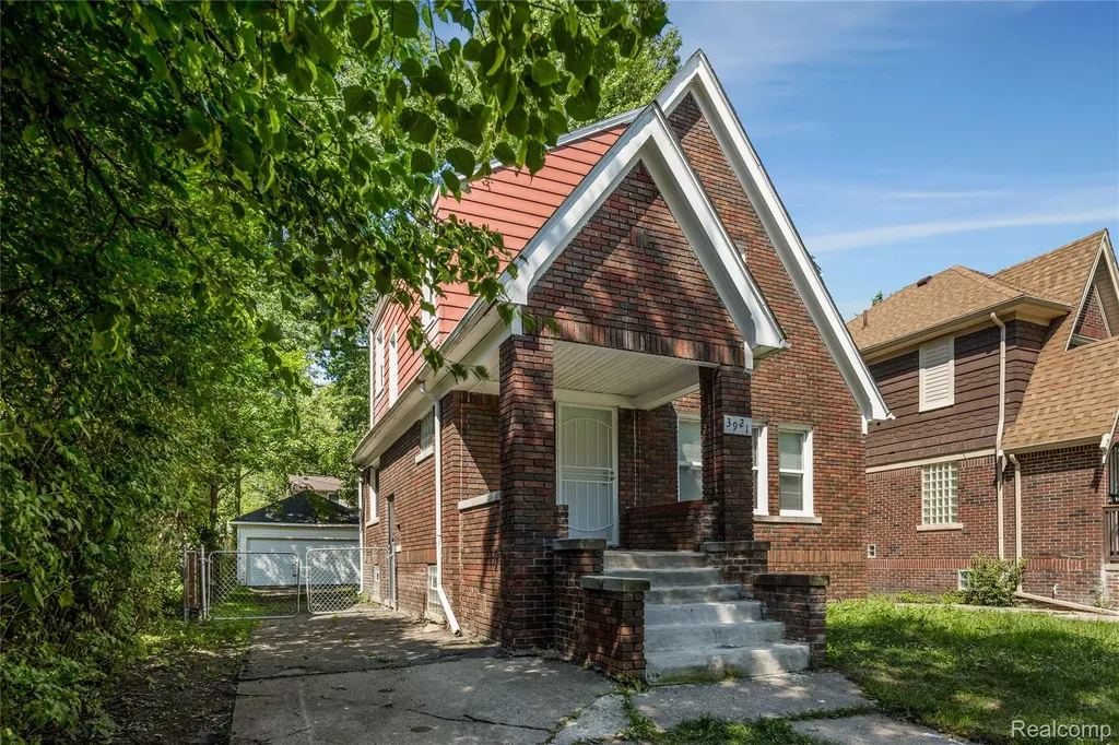 3921 Three Mile Drive Detroit City MI 48224