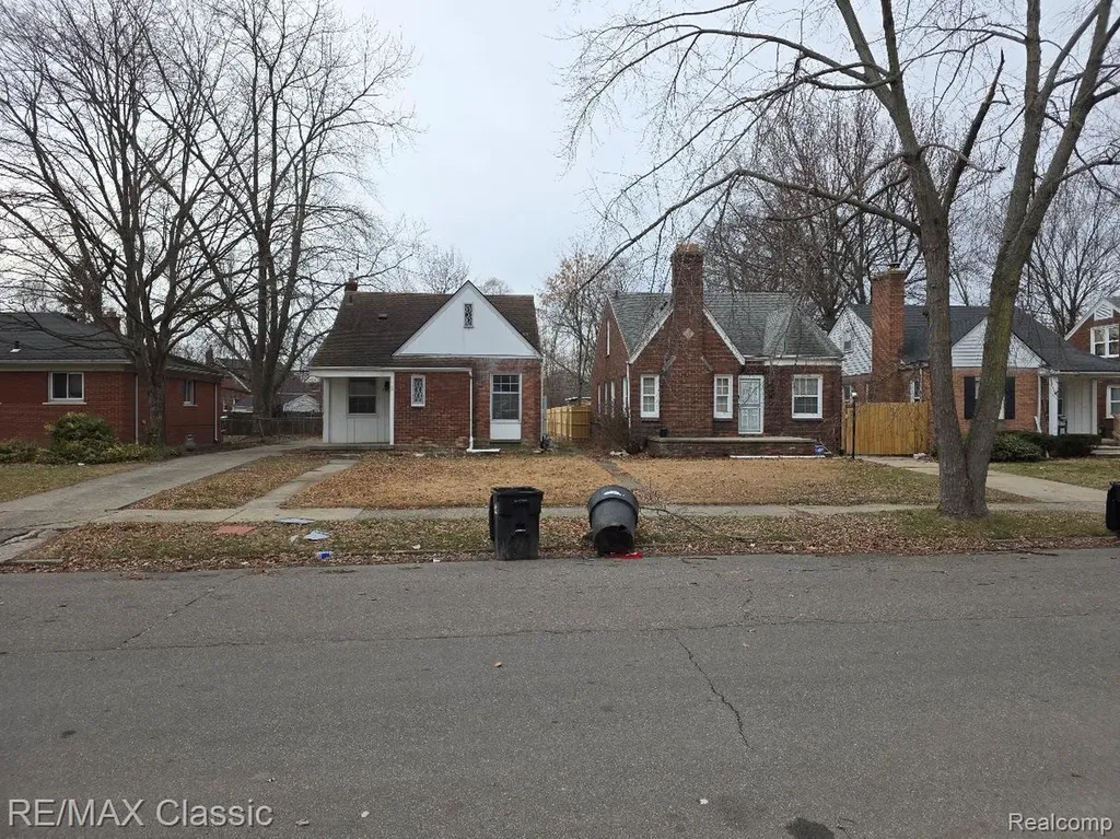 8656 & 8560 Farmbrook Street Detroit City MI 48224