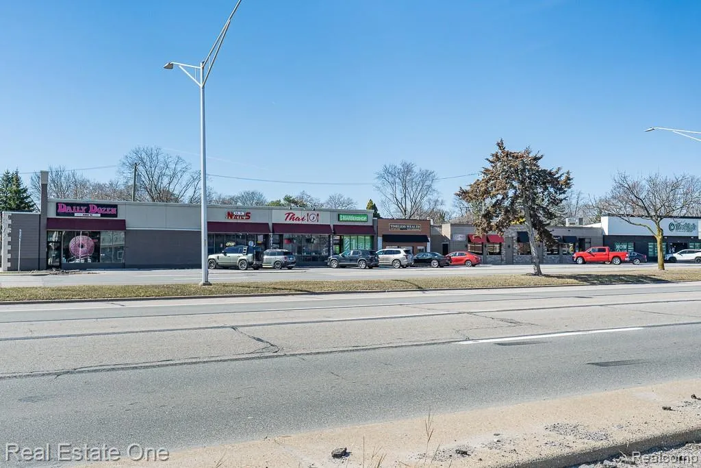 32756 Woodward Avenue Royal Oak City MI 48073