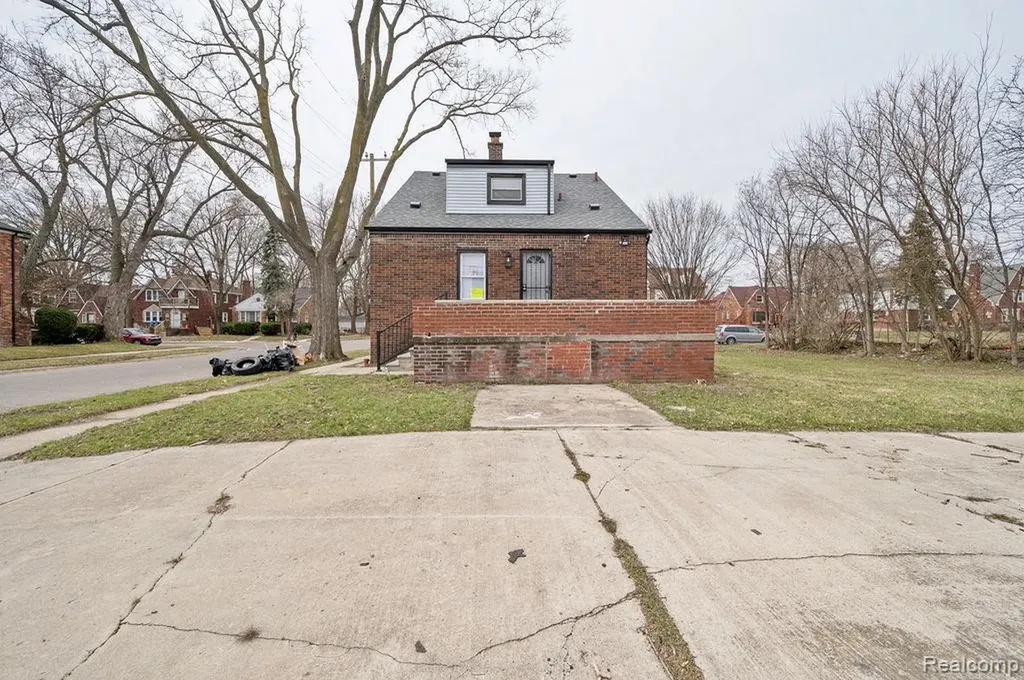 14100 Montrose Street Detroit City MI 48227