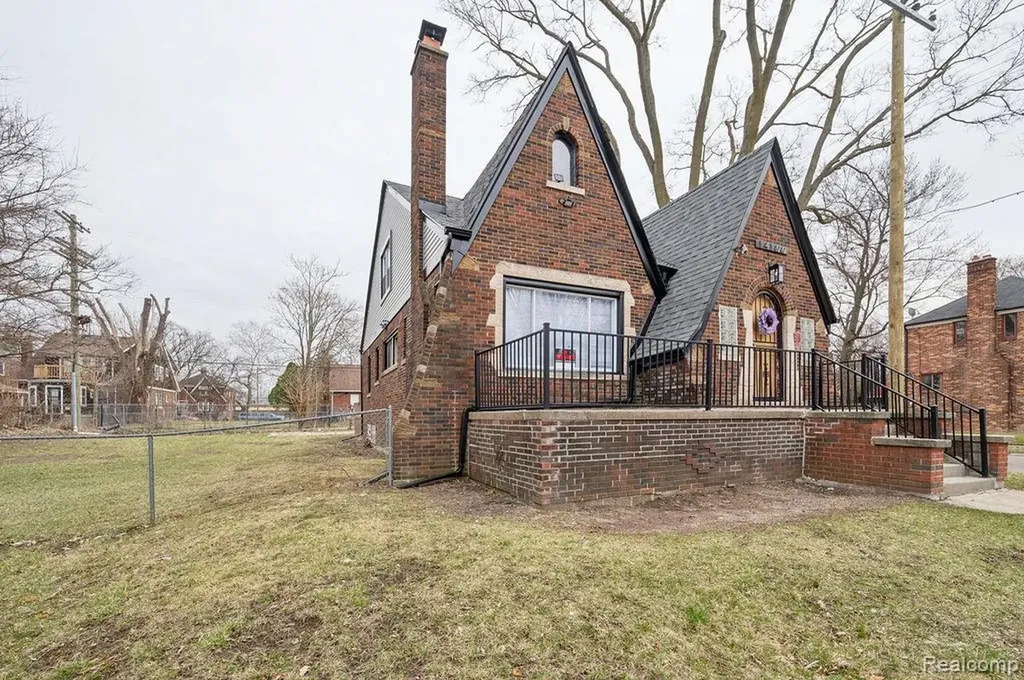 14100 Montrose Street Detroit City MI 48227