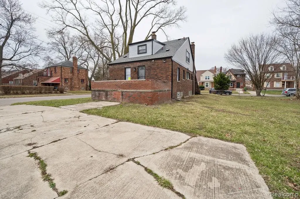 14100 Montrose Street Detroit City MI 48227
