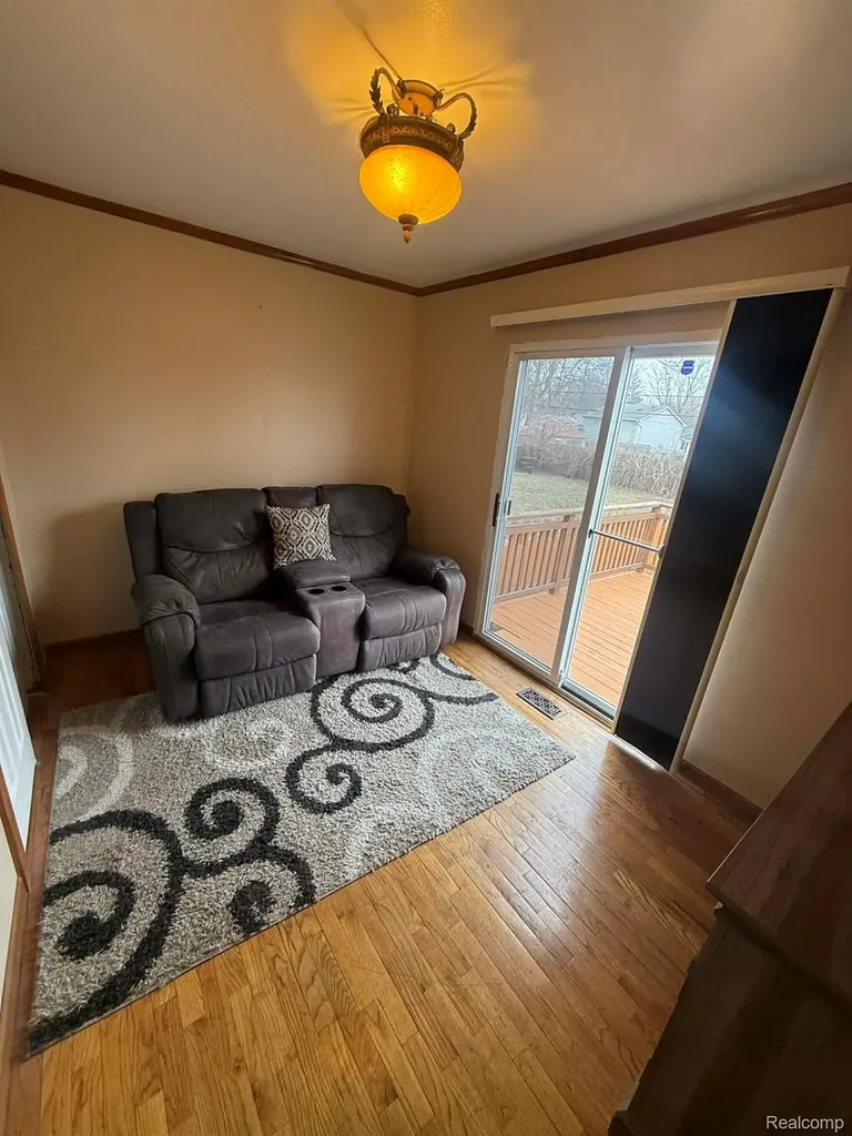 15777 Harrison Romulus City MI 48174