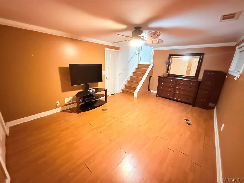 15777 Harrison Romulus City MI 48174