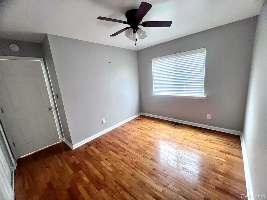15777 Harrison Romulus City MI 48174