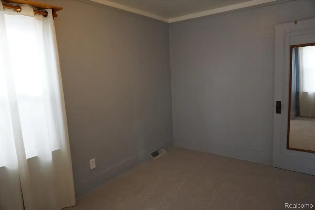1713 Austin Avenue Lincoln Park City MI 48146