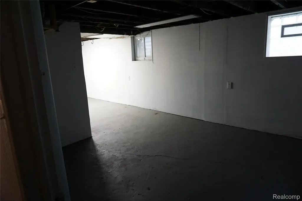1713 Austin Avenue Lincoln Park City MI 48146