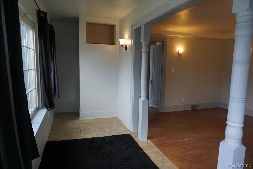 1713 Austin Avenue Lincoln Park City MI 48146