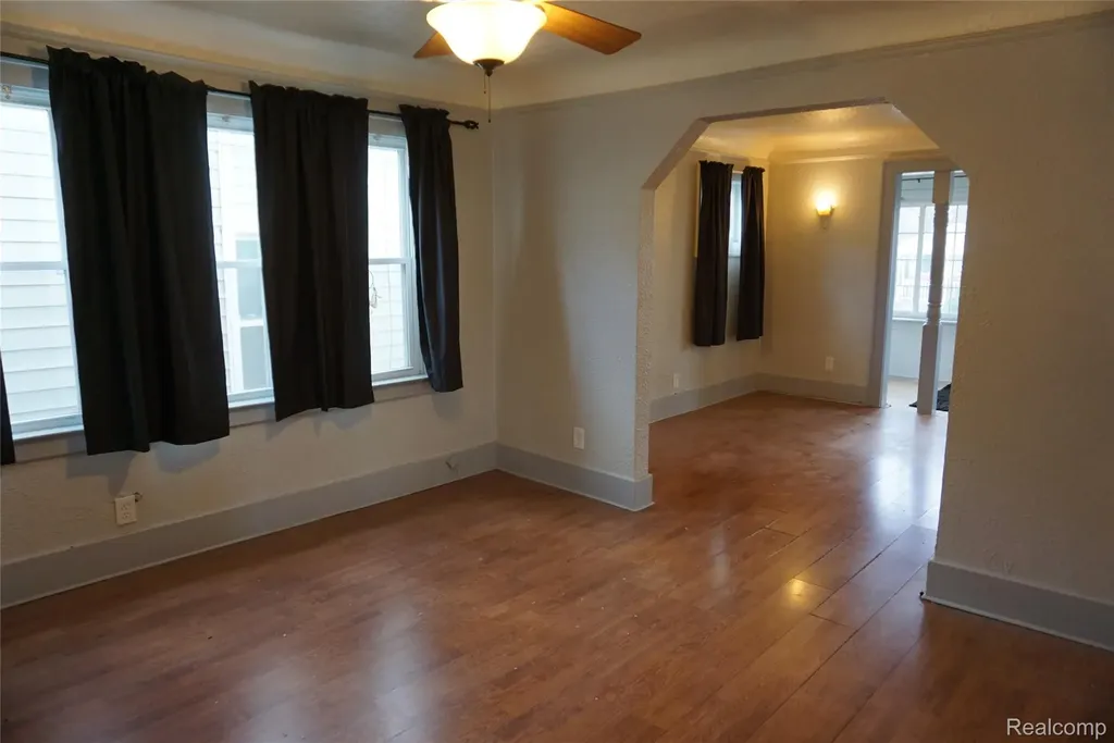 1713 Austin Avenue Lincoln Park City MI 48146