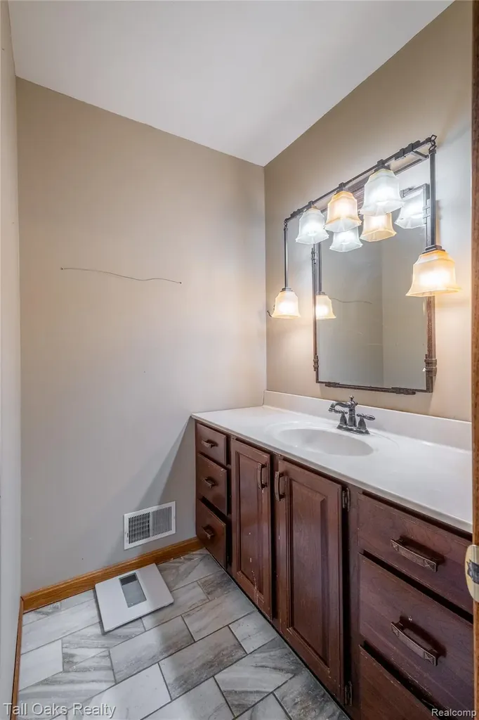 2411 Briar Creek Lane Burton City MI 48509