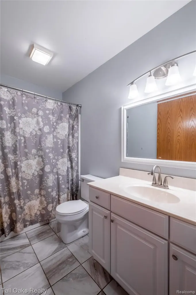 2411 Briar Creek Lane Burton City MI 48509
