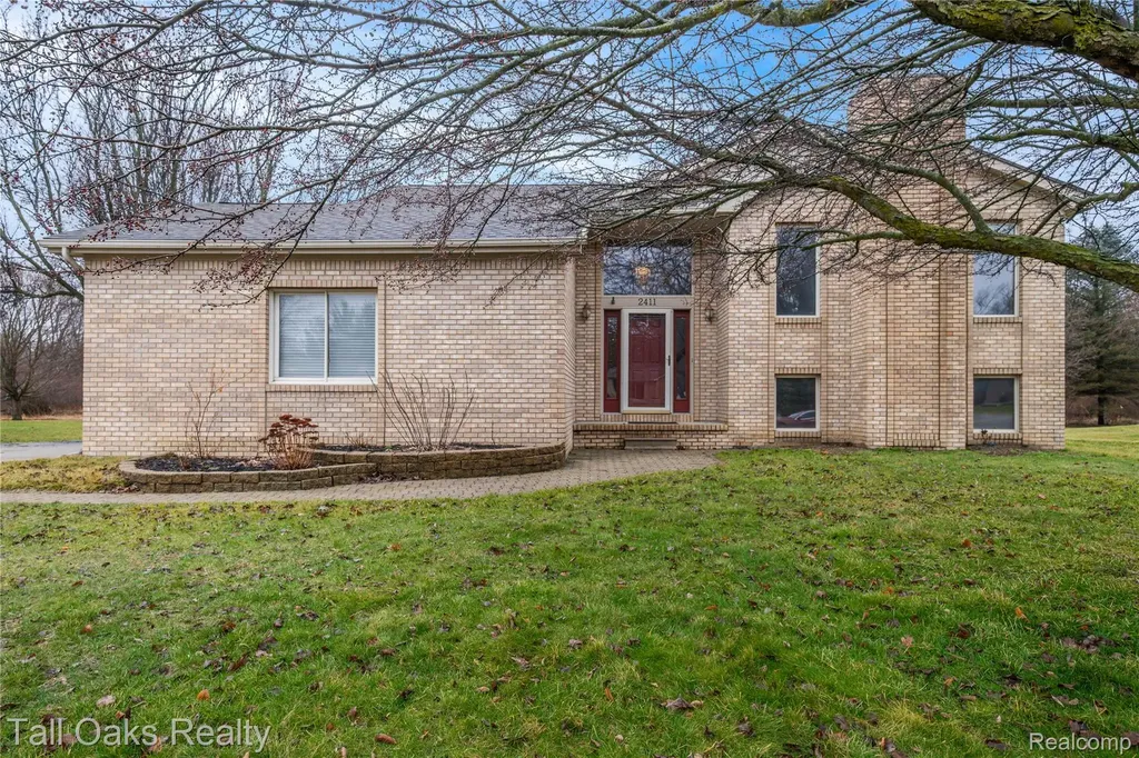 2411 Briar Creek Lane Burton City MI 48509