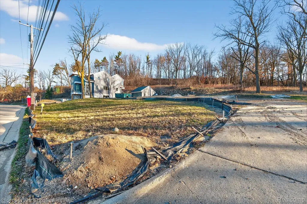 C Randolph Street N Northville City MI 48167