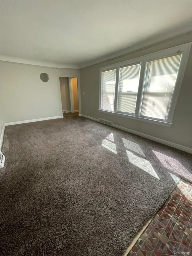 19156 Waltham Street Detroit City MI 48205