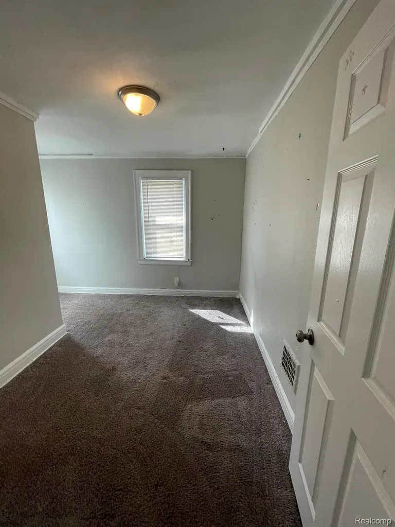 19156 Waltham Street Detroit City MI 48205