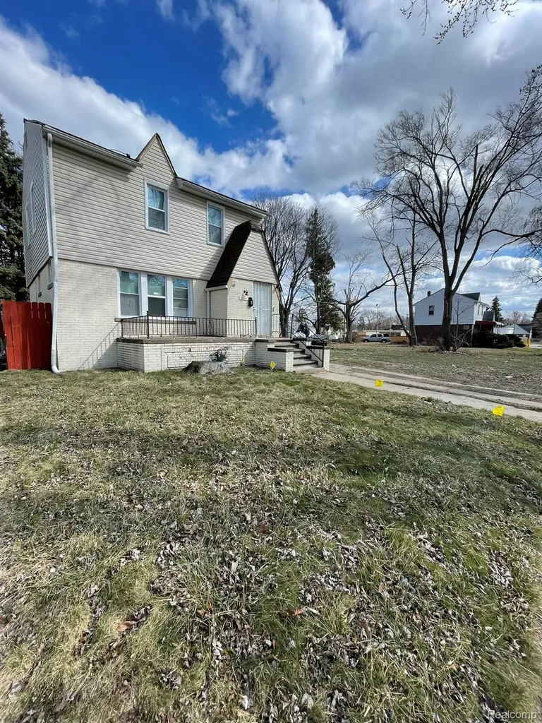 19156 Waltham Street Detroit City MI 48205