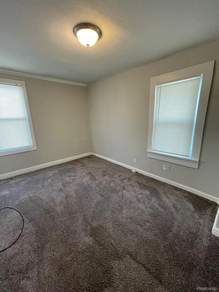 19156 Waltham Street Detroit City MI 48205