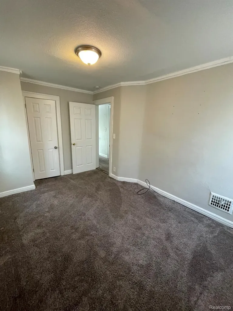 19156 Waltham Street Detroit City MI 48205