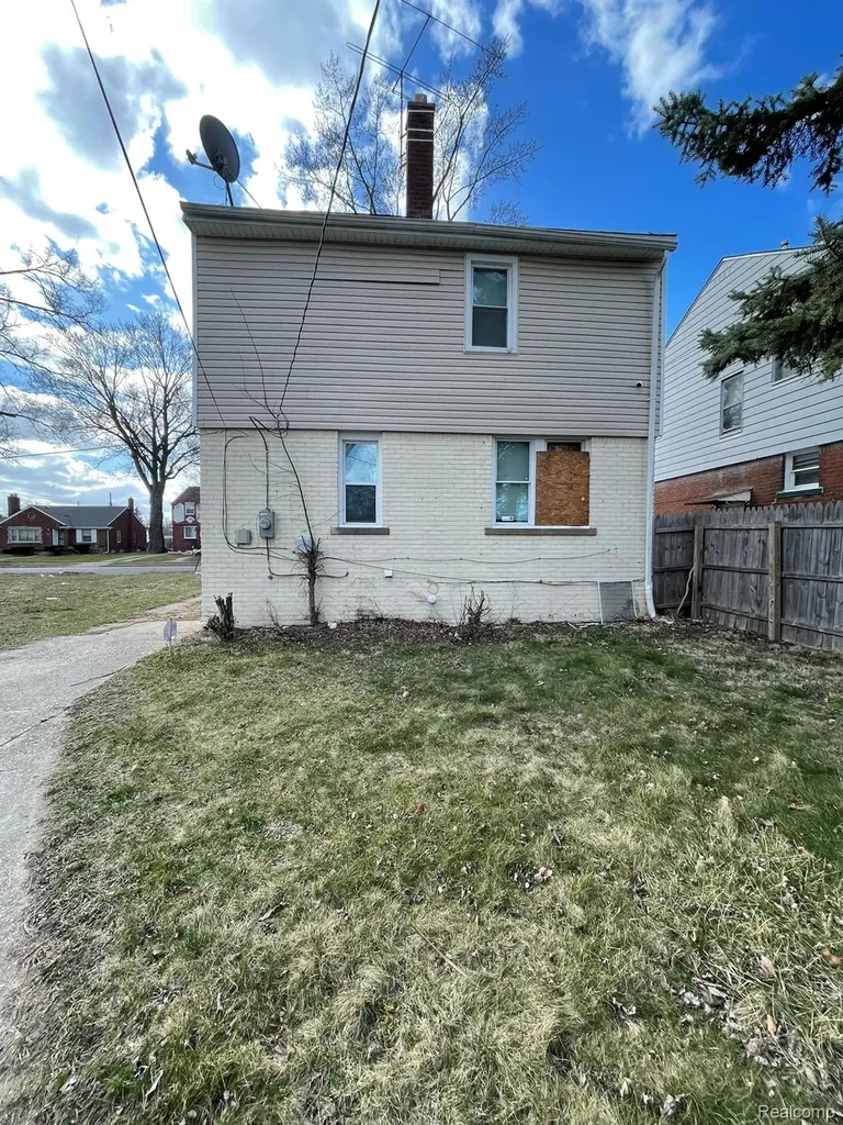 19156 Waltham Street Detroit City MI 48205