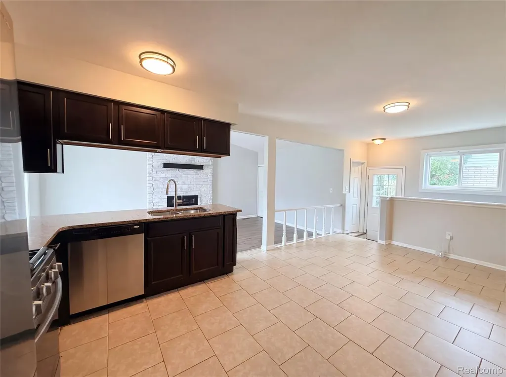 42195 Fairview Drive Canton Charter Township MI 48187