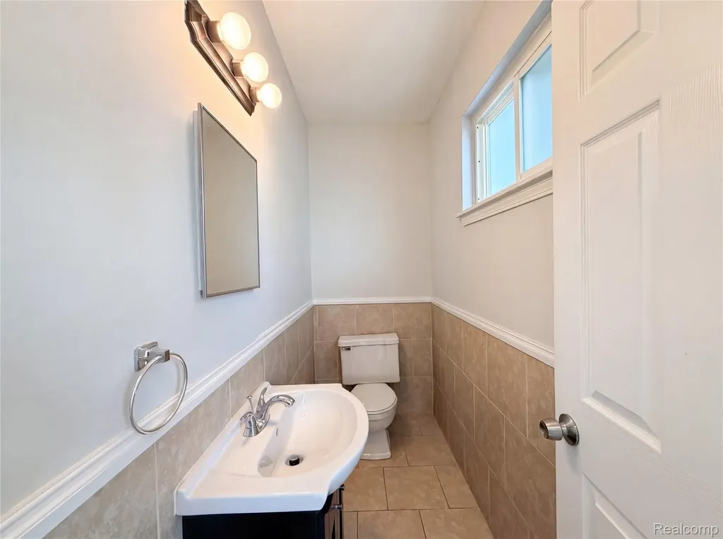 42195 Fairview Drive Canton Charter Township MI 48187