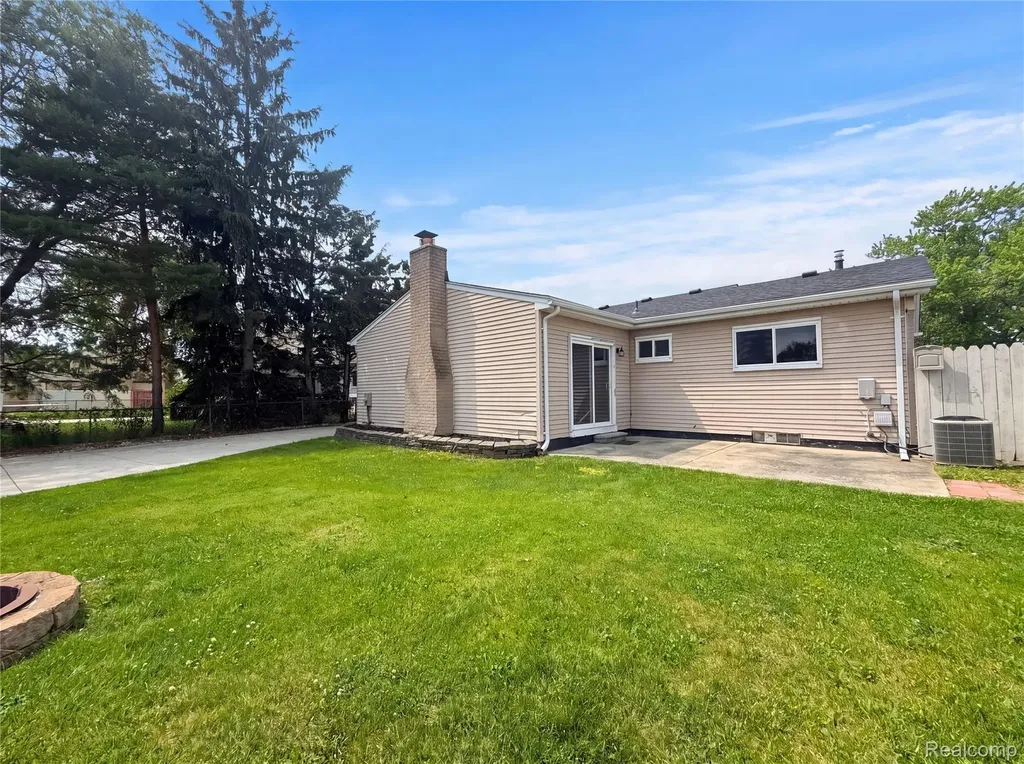 42195 Fairview Drive Canton Charter Township MI 48187