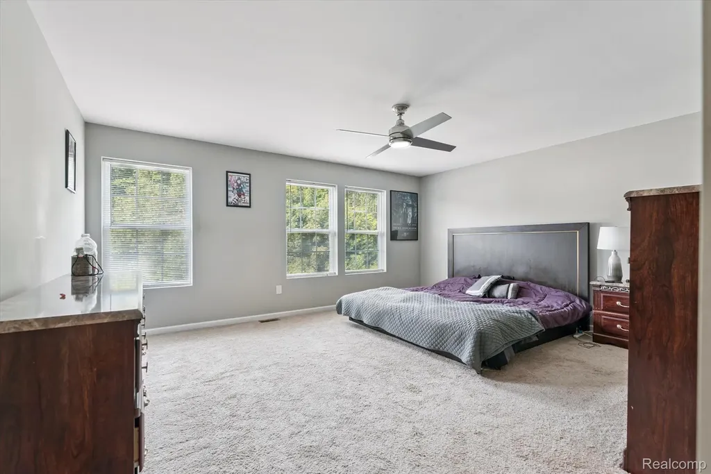 42811 Colonial Road Belleville City MI 48111