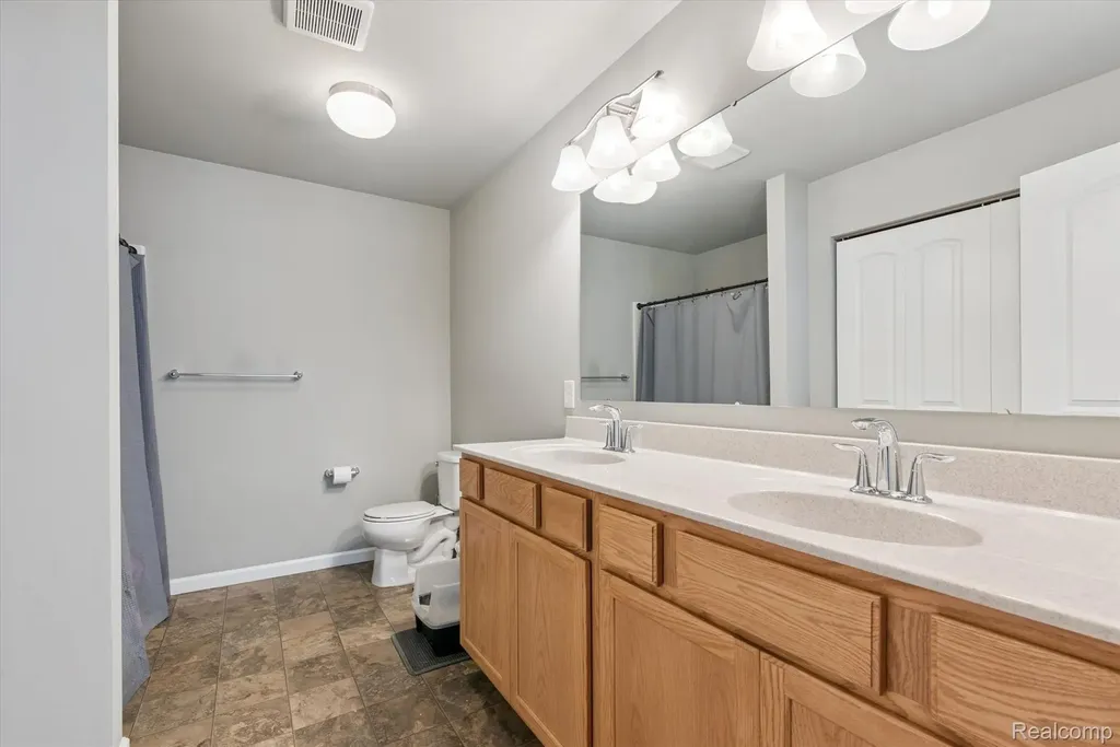 42811 Colonial Road Belleville City MI 48111