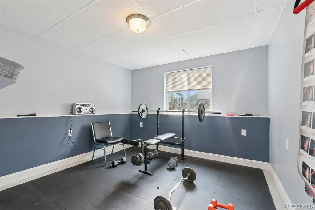 42811 Colonial Road Belleville City MI 48111