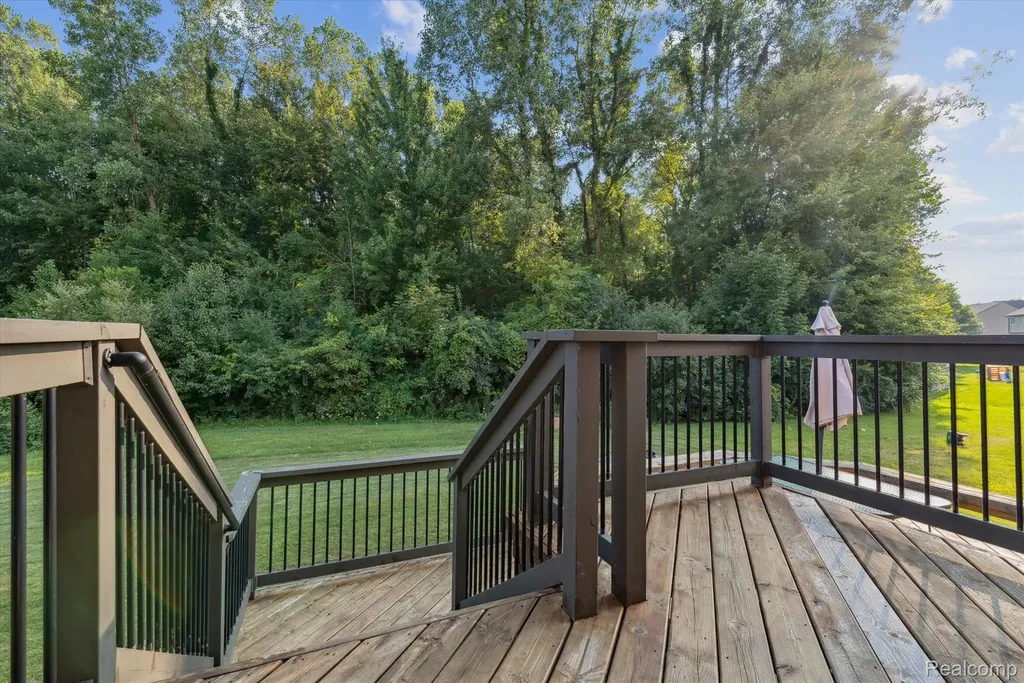 42811 Colonial Road Belleville City MI 48111