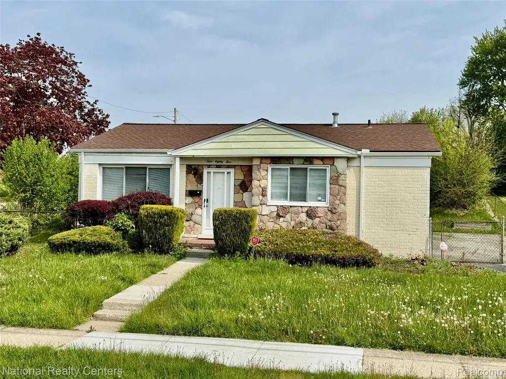 185 Gage Street Pontiac City MI 48342