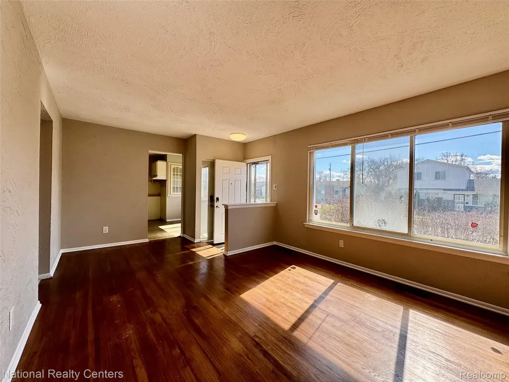 185 Gage Street Pontiac City MI 48342