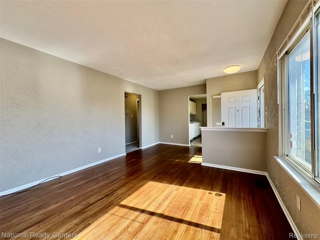 185 Gage Street Pontiac City MI 48342