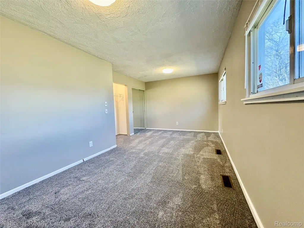185 Gage Street Pontiac City MI 48342