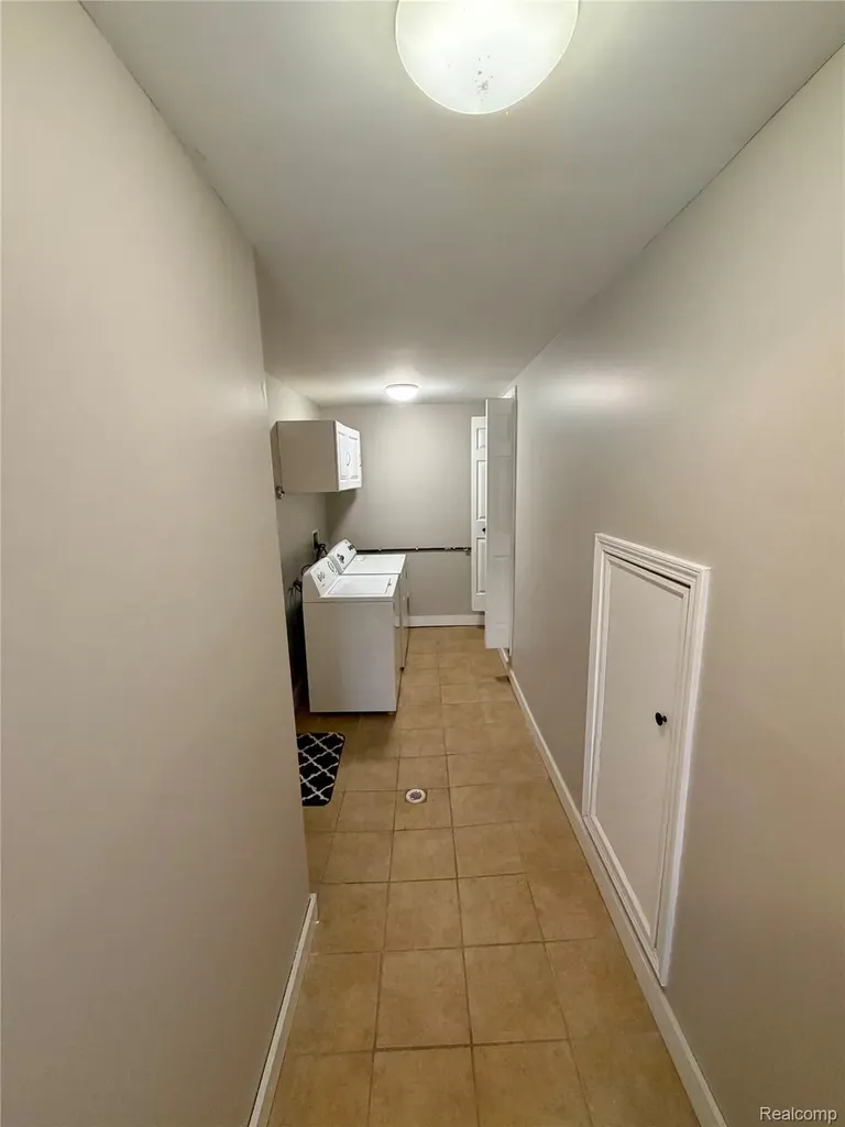 16006 Terrace Village Drive Taylor City MI 48180