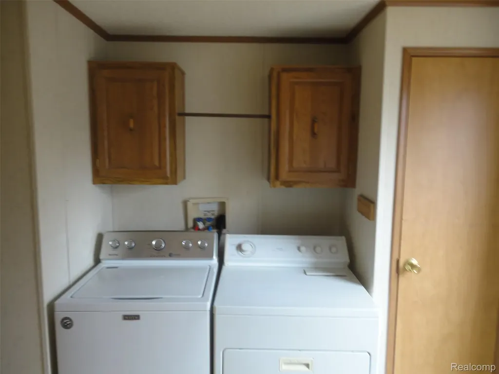 268 Highlands Bedford Township MI 48182