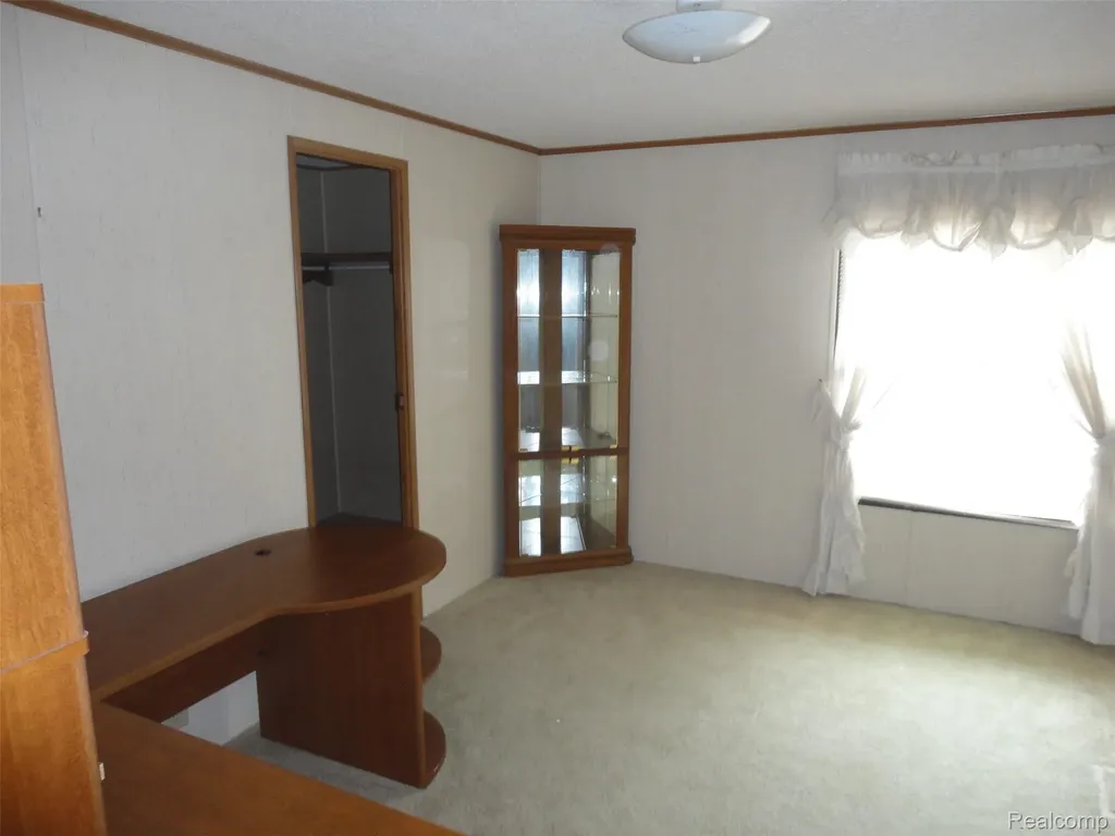 268 Highlands Bedford Township MI 48182