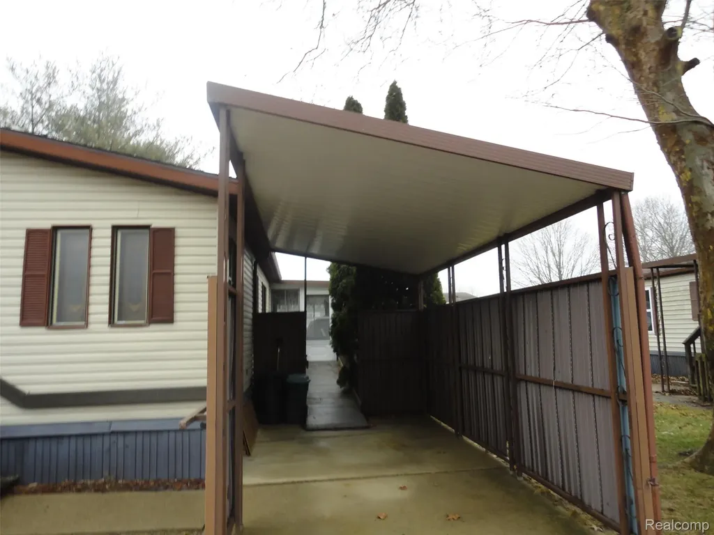 268 Highlands Bedford Township MI 48182