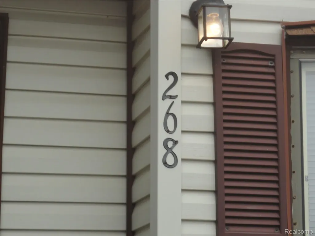 268 Highlands Bedford Township MI 48182